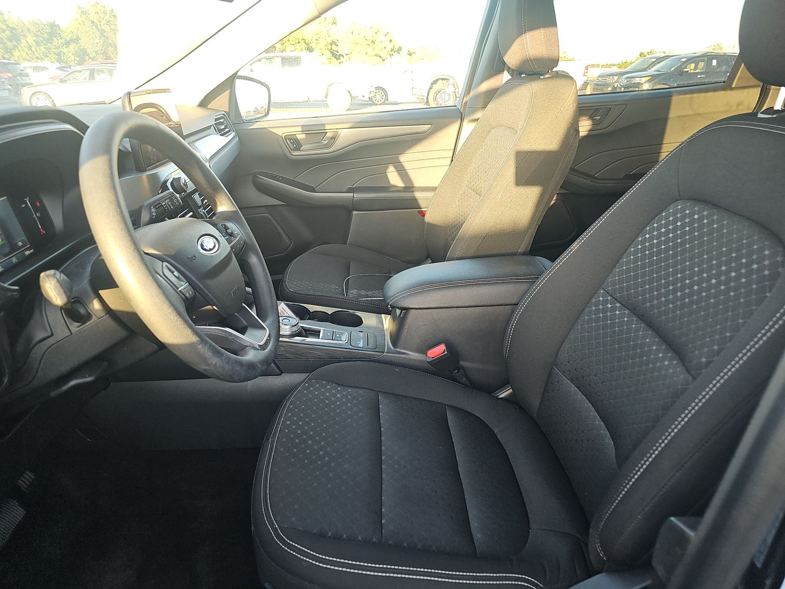 FORD ESCAPE - 8