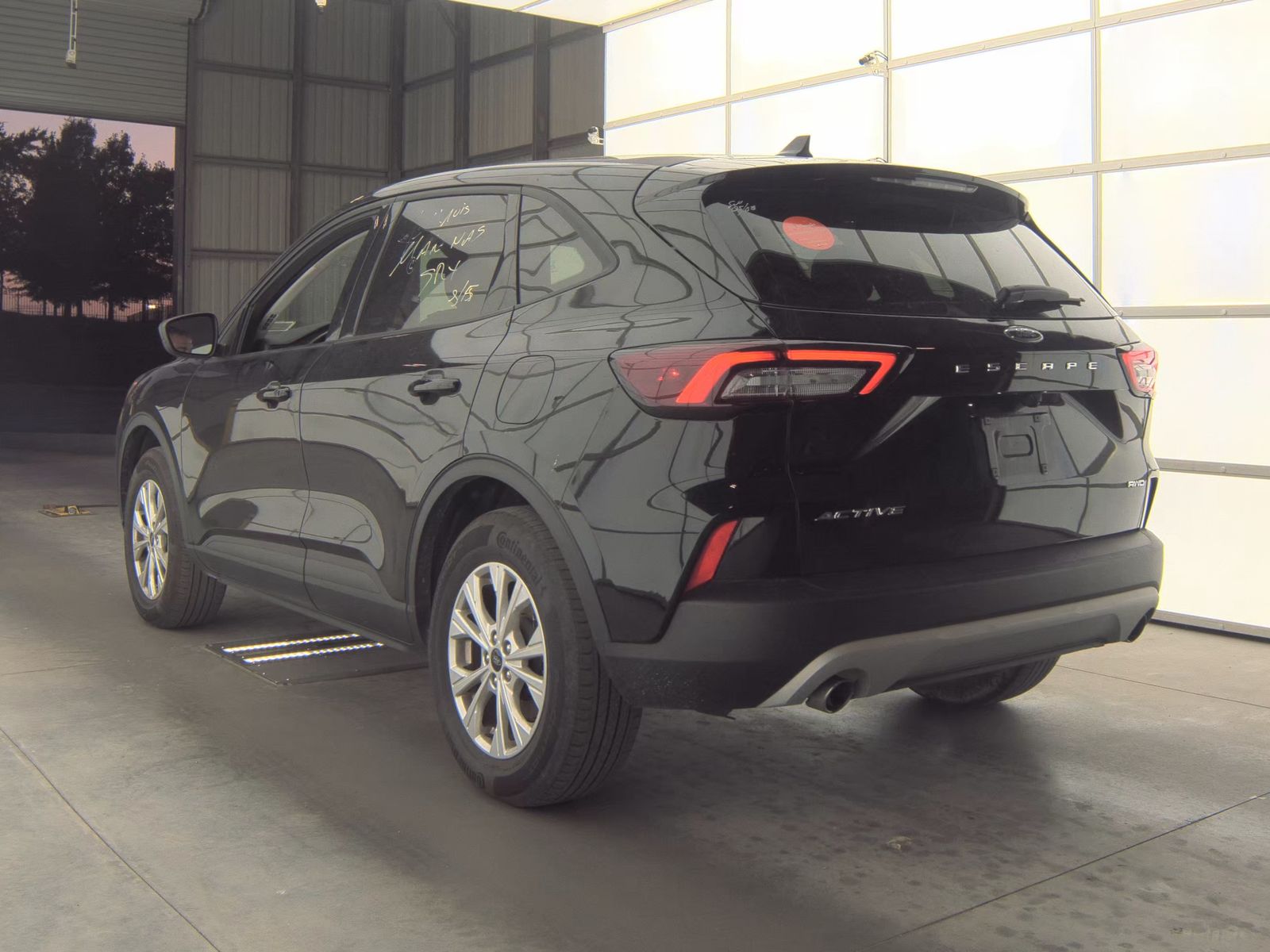 FORD ESCAPE - 7