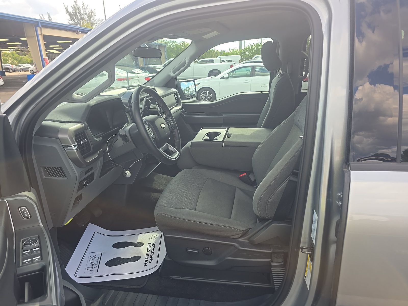 FORD F-150 - 8