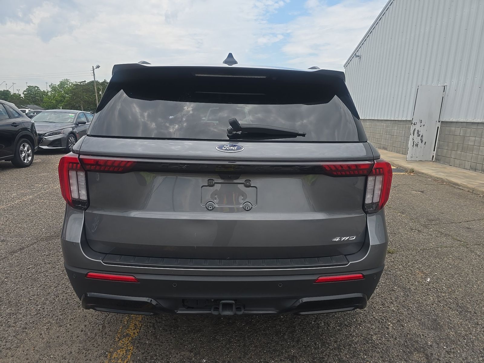 FORD EXPLORER - 6