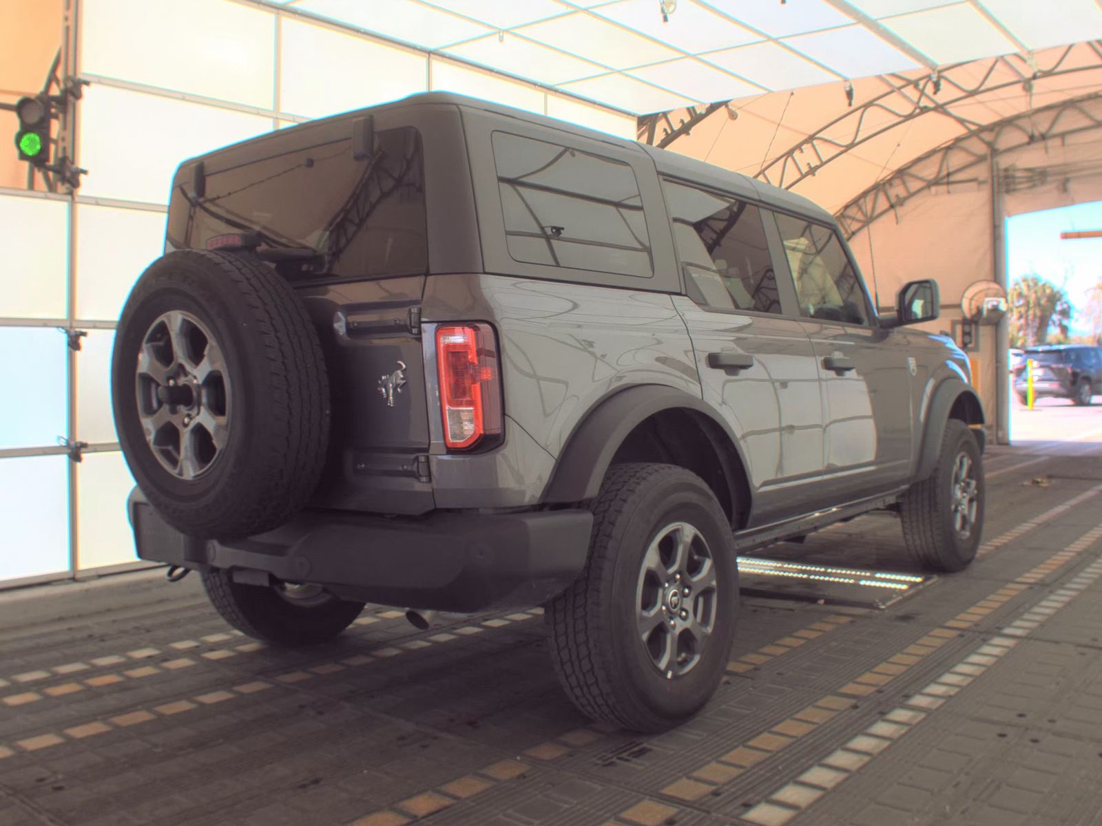 FORD BRONCO - 5