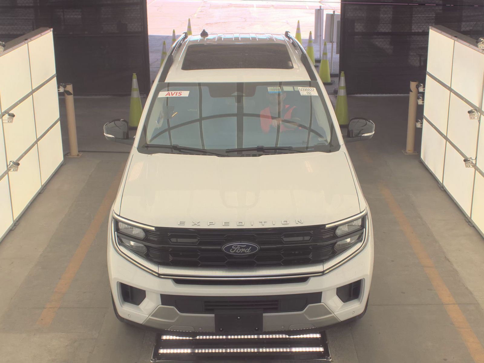 FORD EXPEDITION - 3