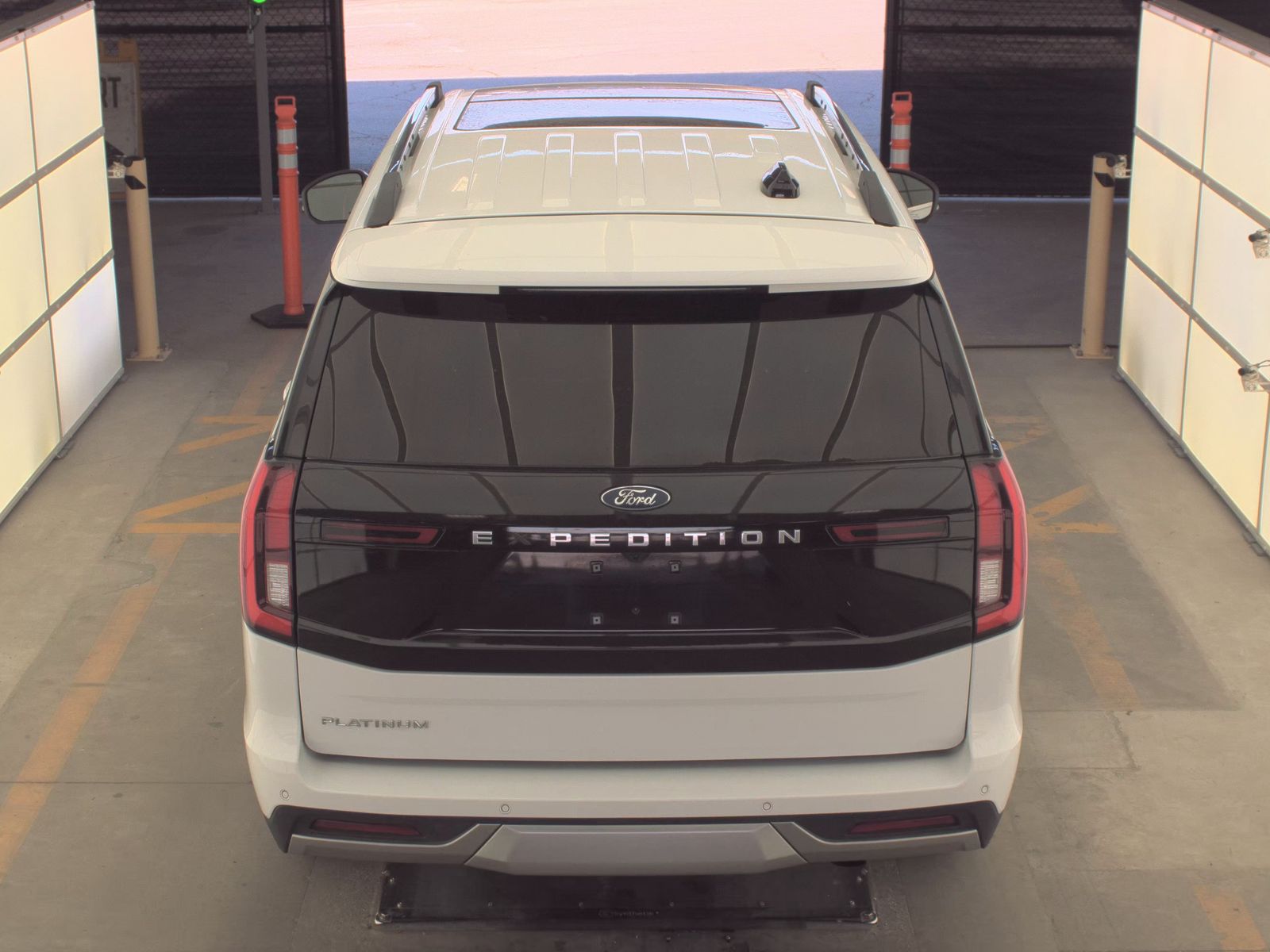 FORD EXPEDITION - 6