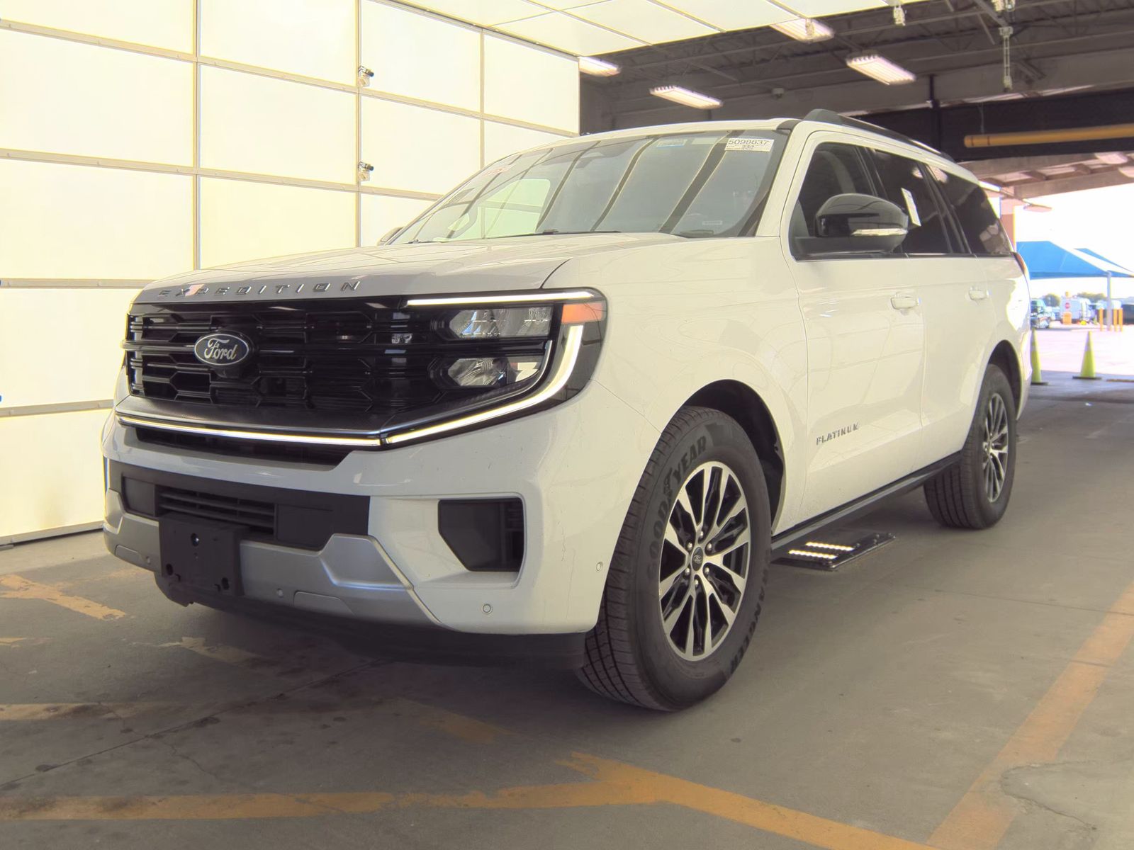 FORD EXPEDITION - 1