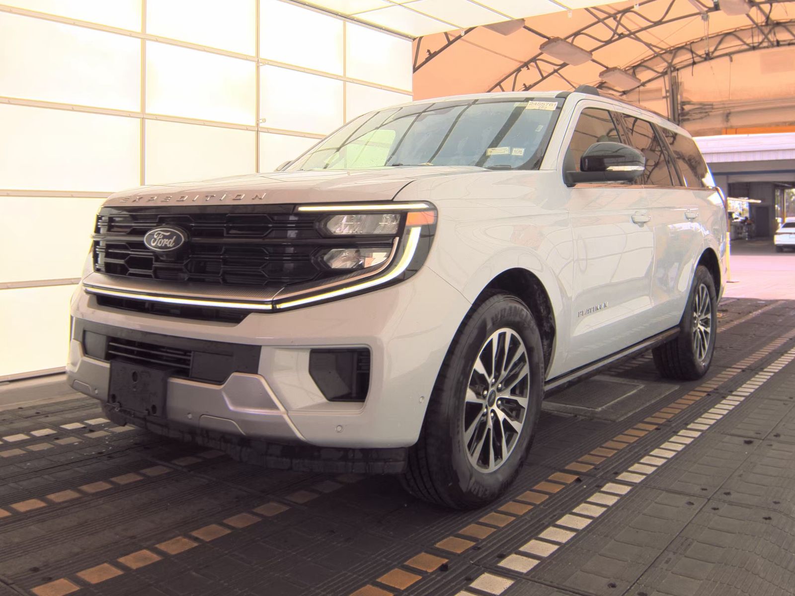FORD EXPEDITION - 1