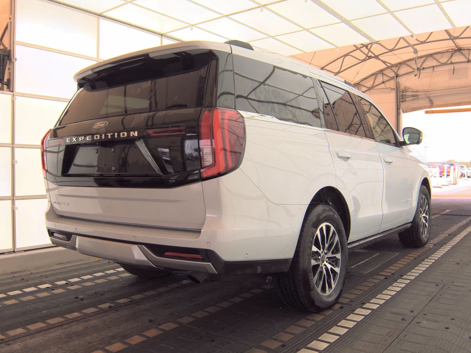 FORD EXPEDITION - 5