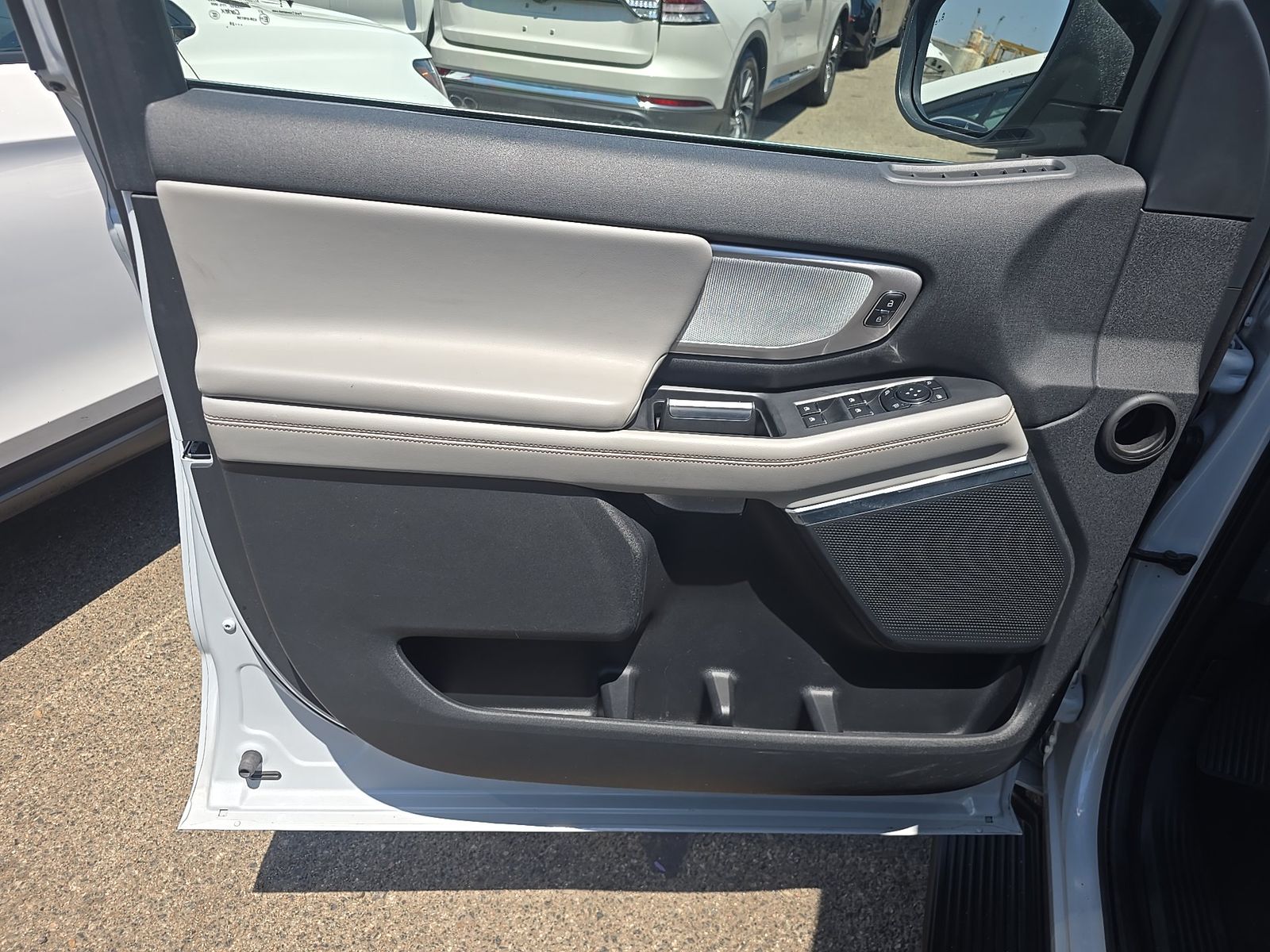 FORD EXPEDITION - 10