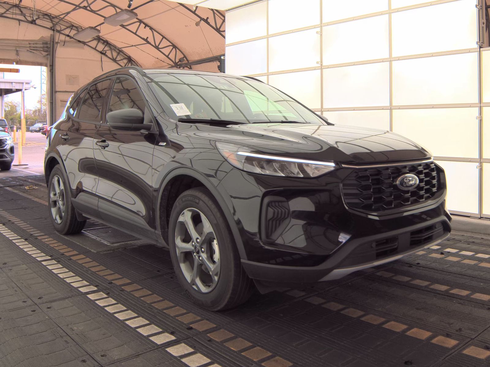 FORD ESCAPE - 4