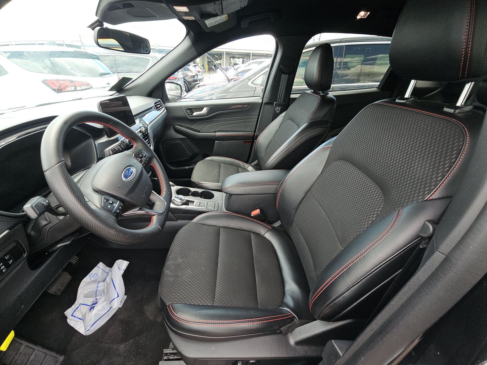 FORD ESCAPE - 8