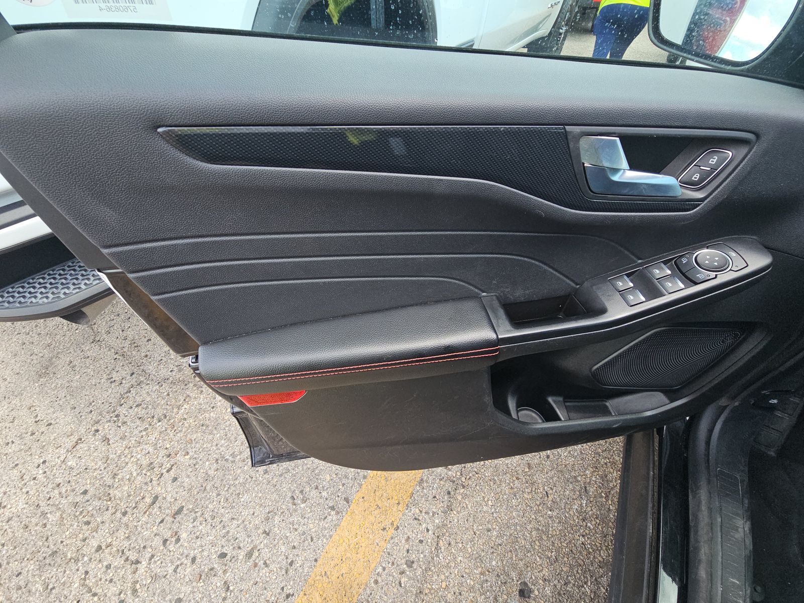 FORD ESCAPE - 10