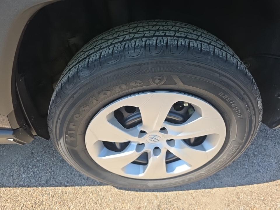 2023 Toyota RAV4 LE FWD