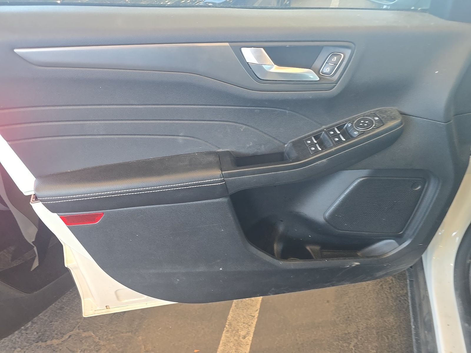 FORD ESCAPE - 10