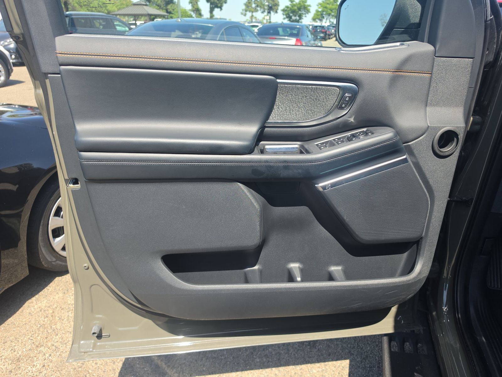 FORD EXPEDITION - 10