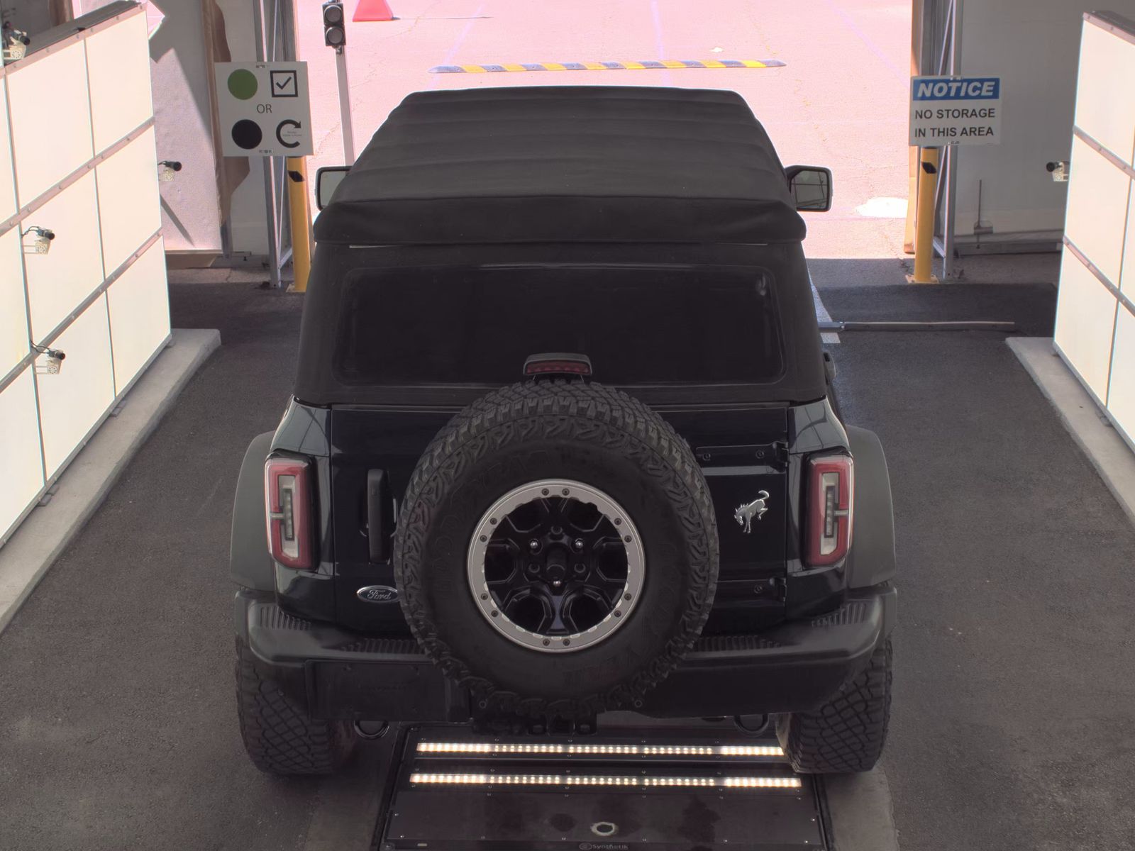 FORD BRONCO - 7