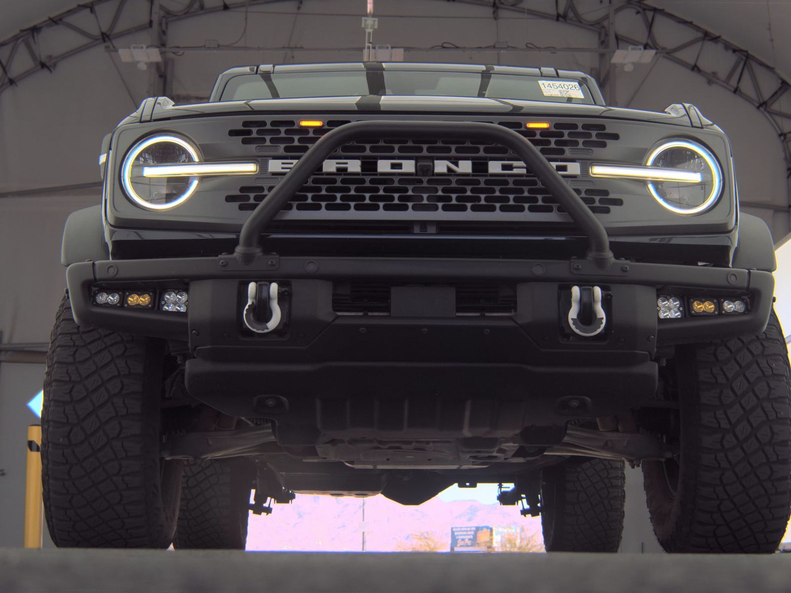 FORD BRONCO - 4