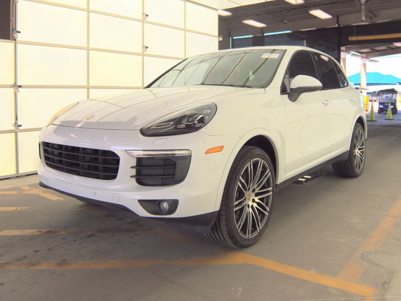 PORSCHE CAYENNE - 1
