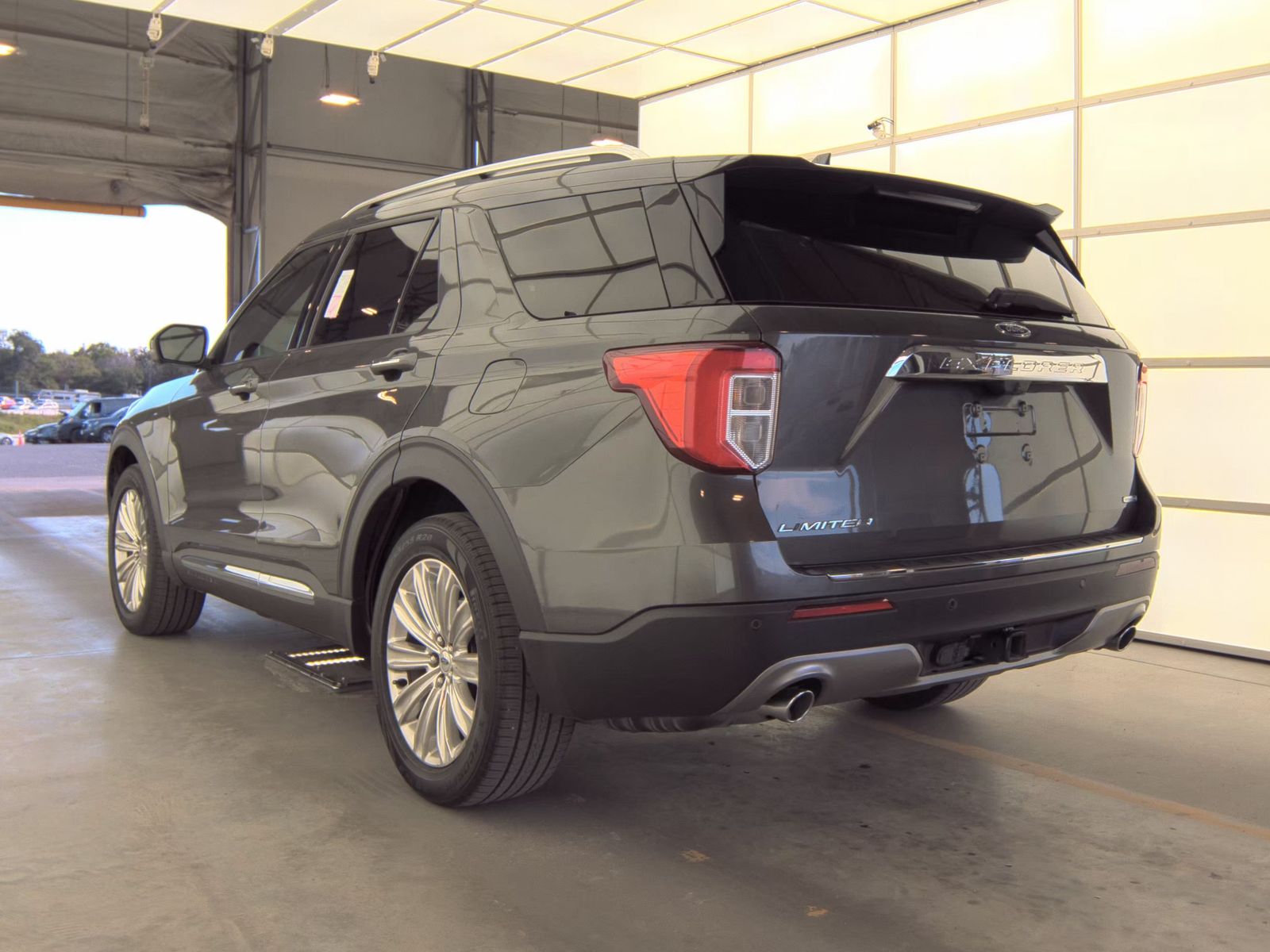 FORD EXPLORER - 9
