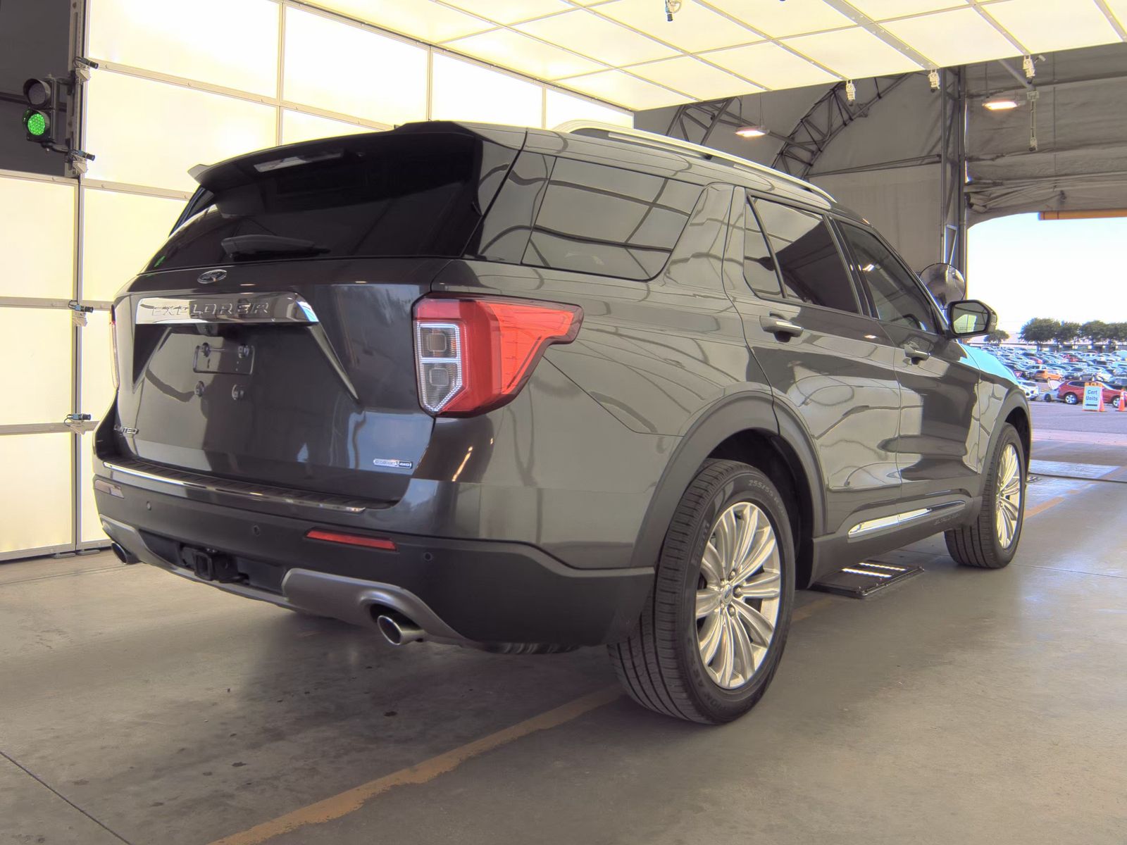FORD EXPLORER - 6
