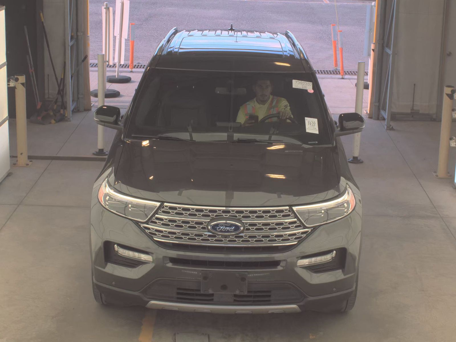 FORD EXPLORER - 3