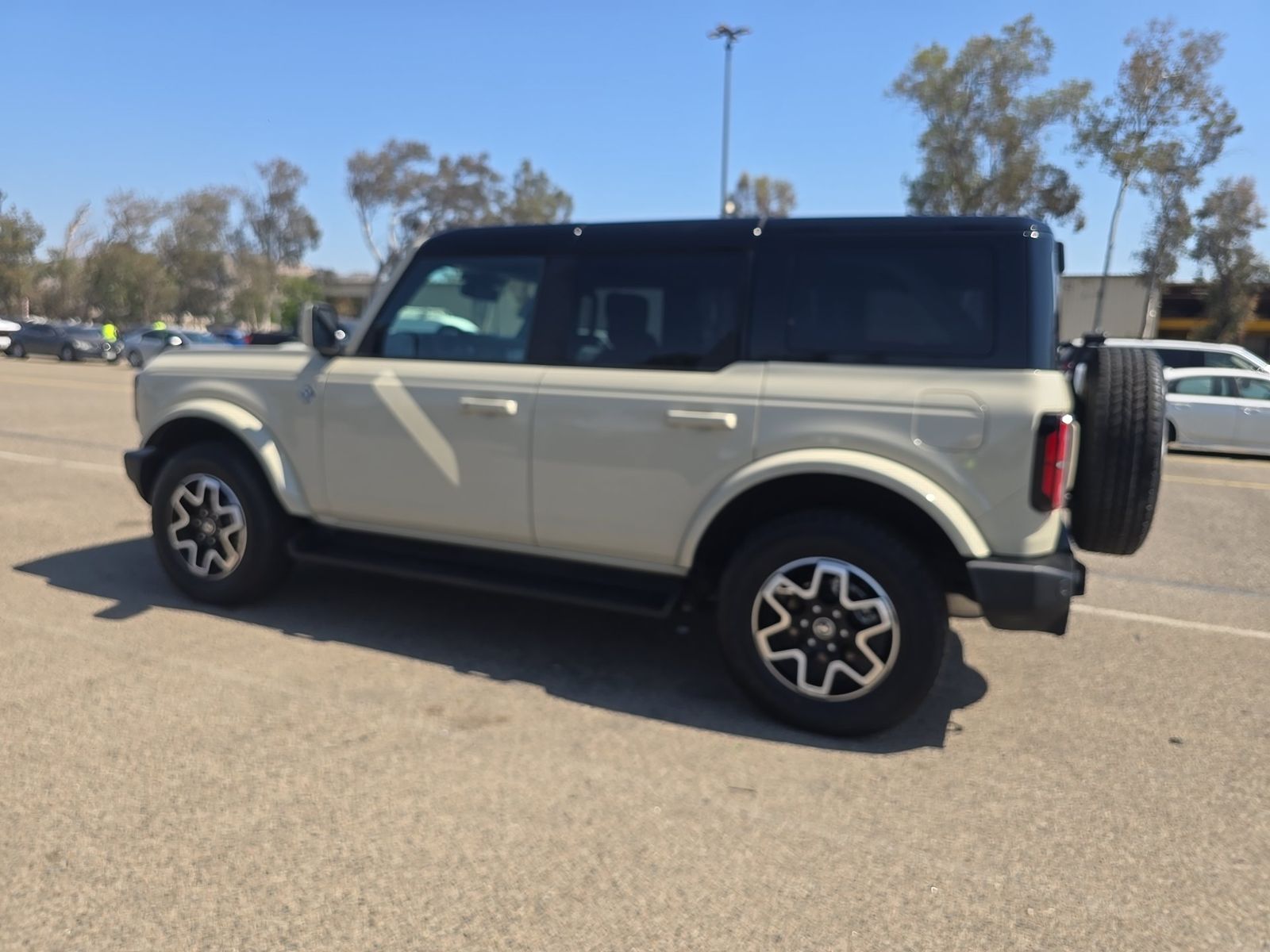 FORD BRONCO - 7