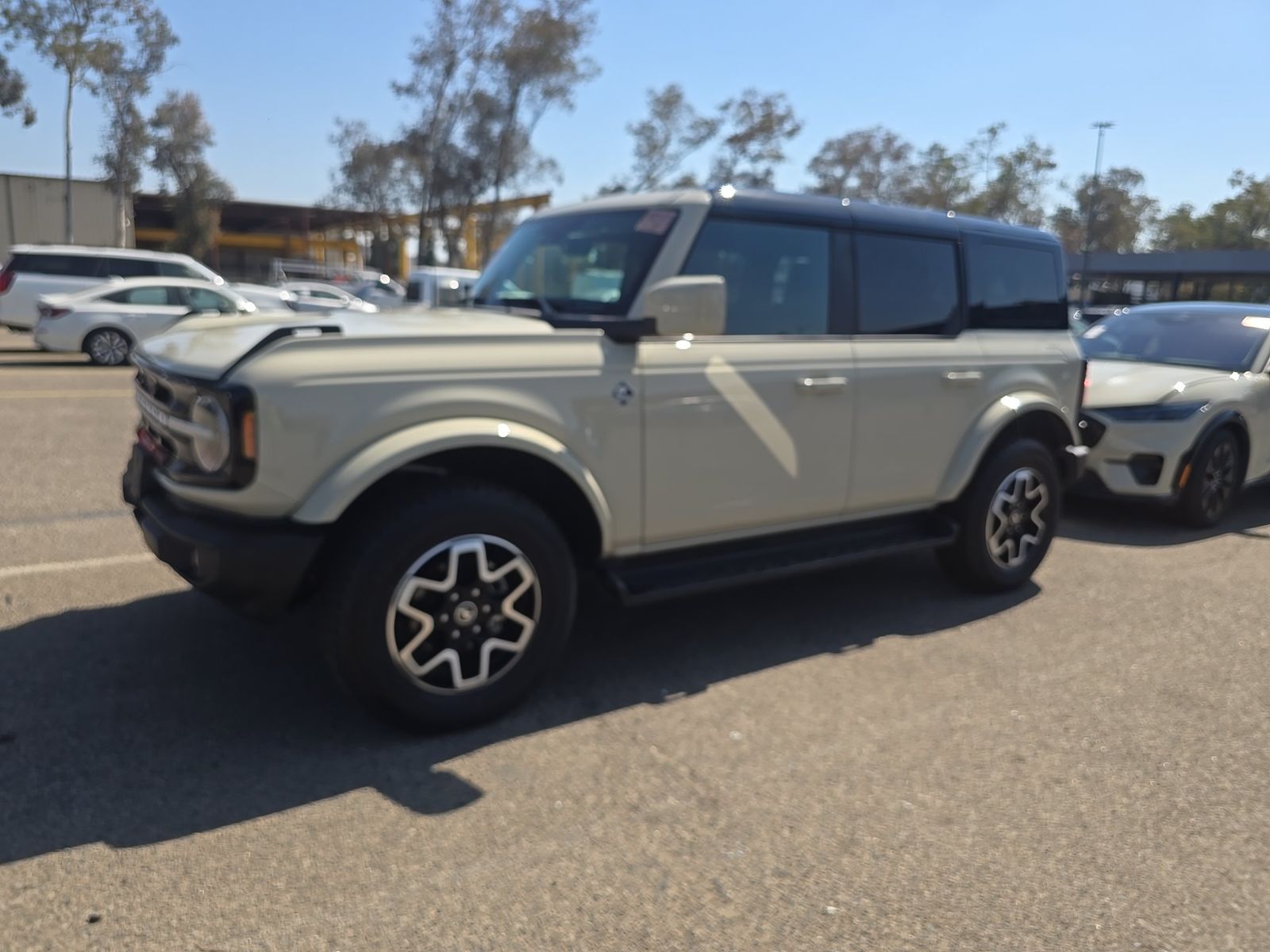 FORD BRONCO - 1