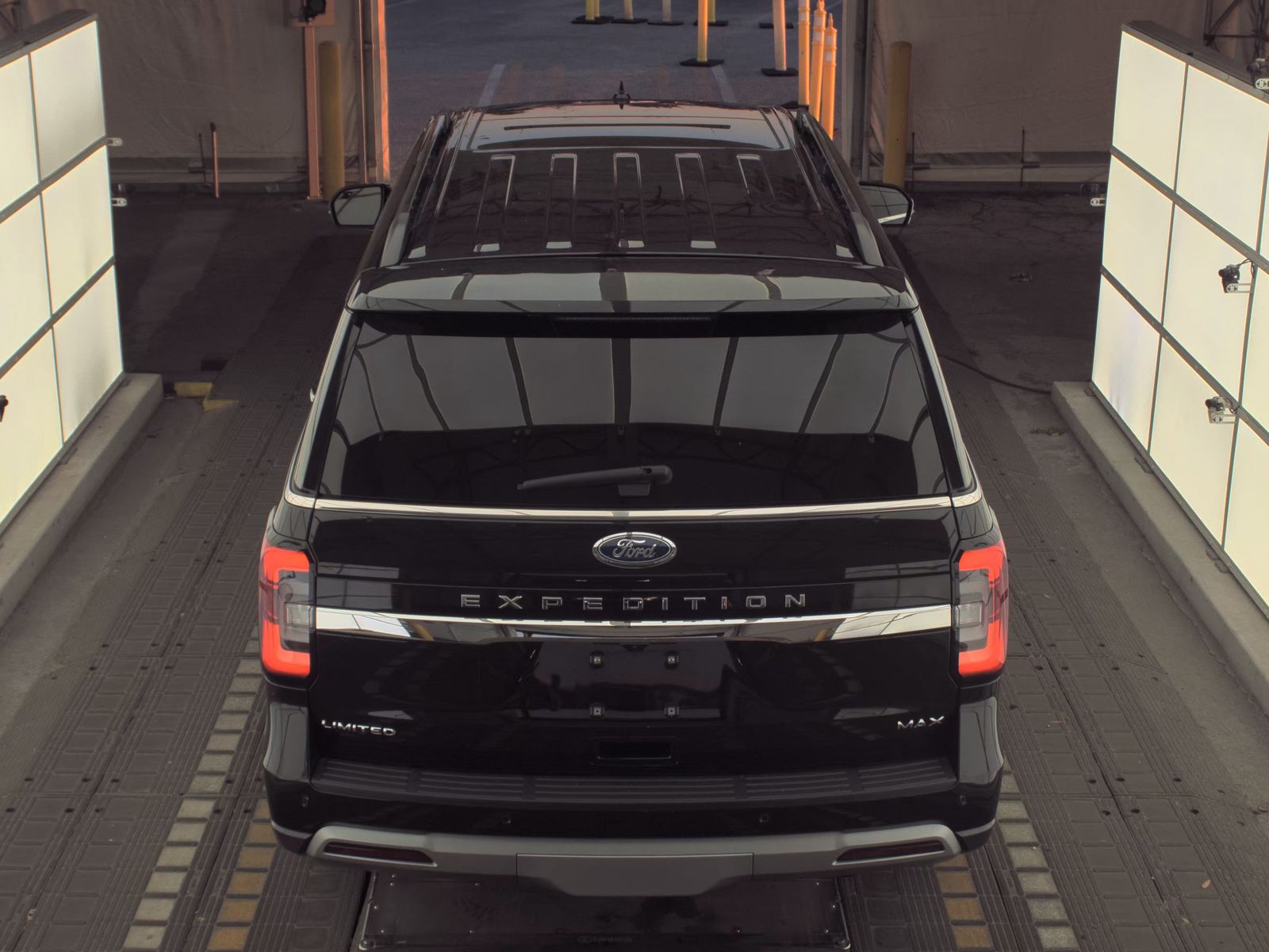 FORD EXPEDITION MAX - 7