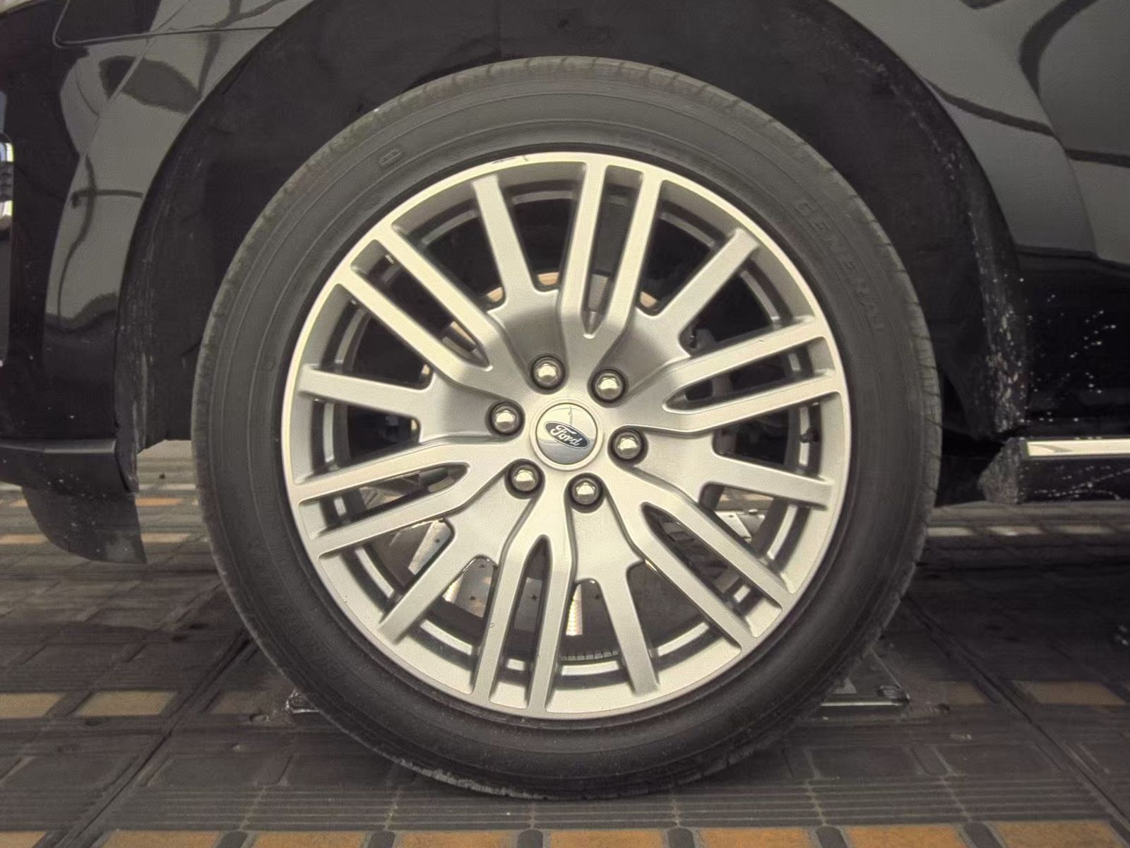 FORD EXPEDITION MAX - 10