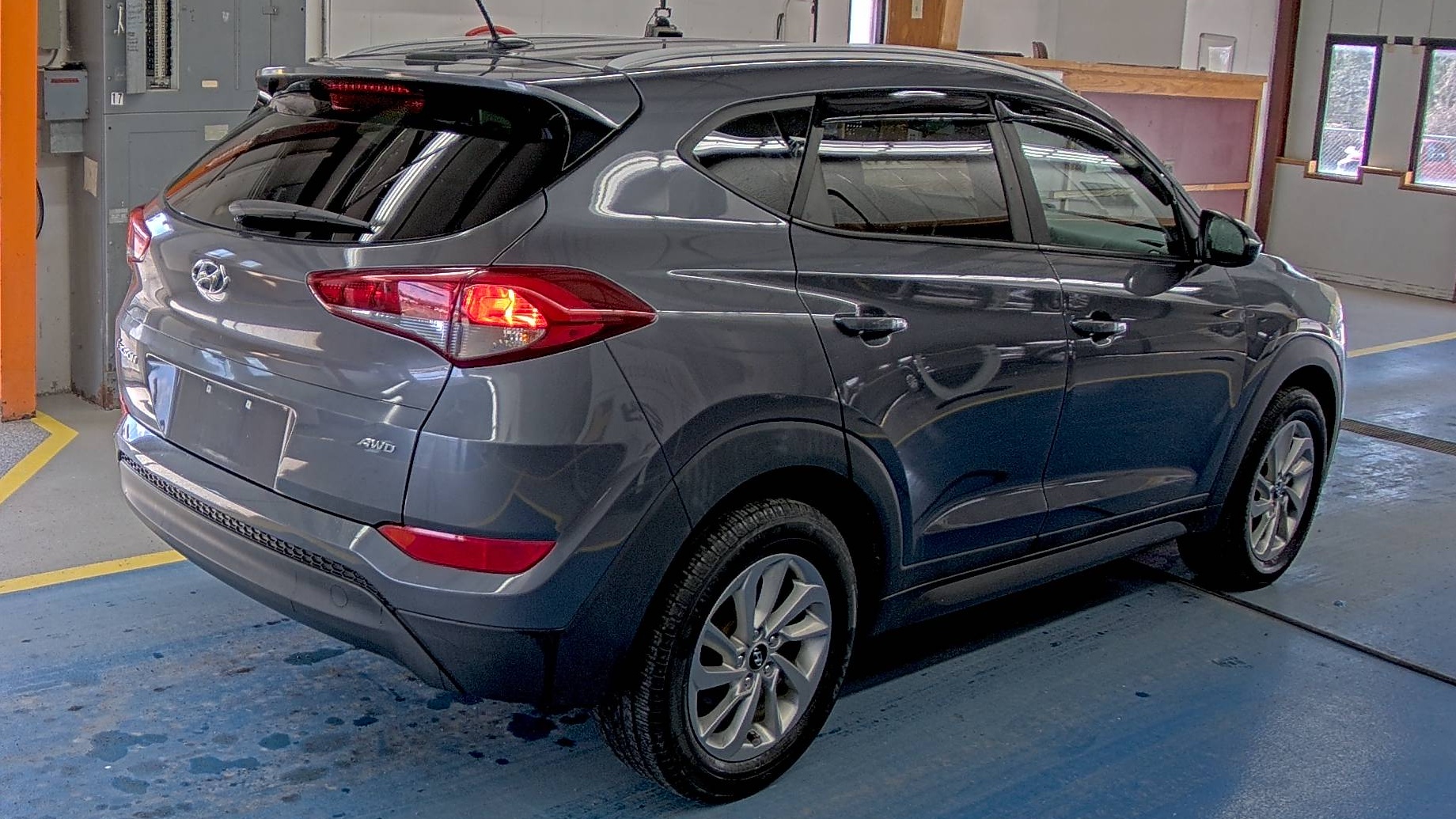 HYUNDAI TUCSON - 5