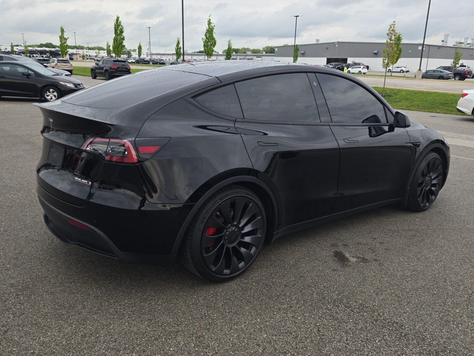 TESLA MODEL Y - 6