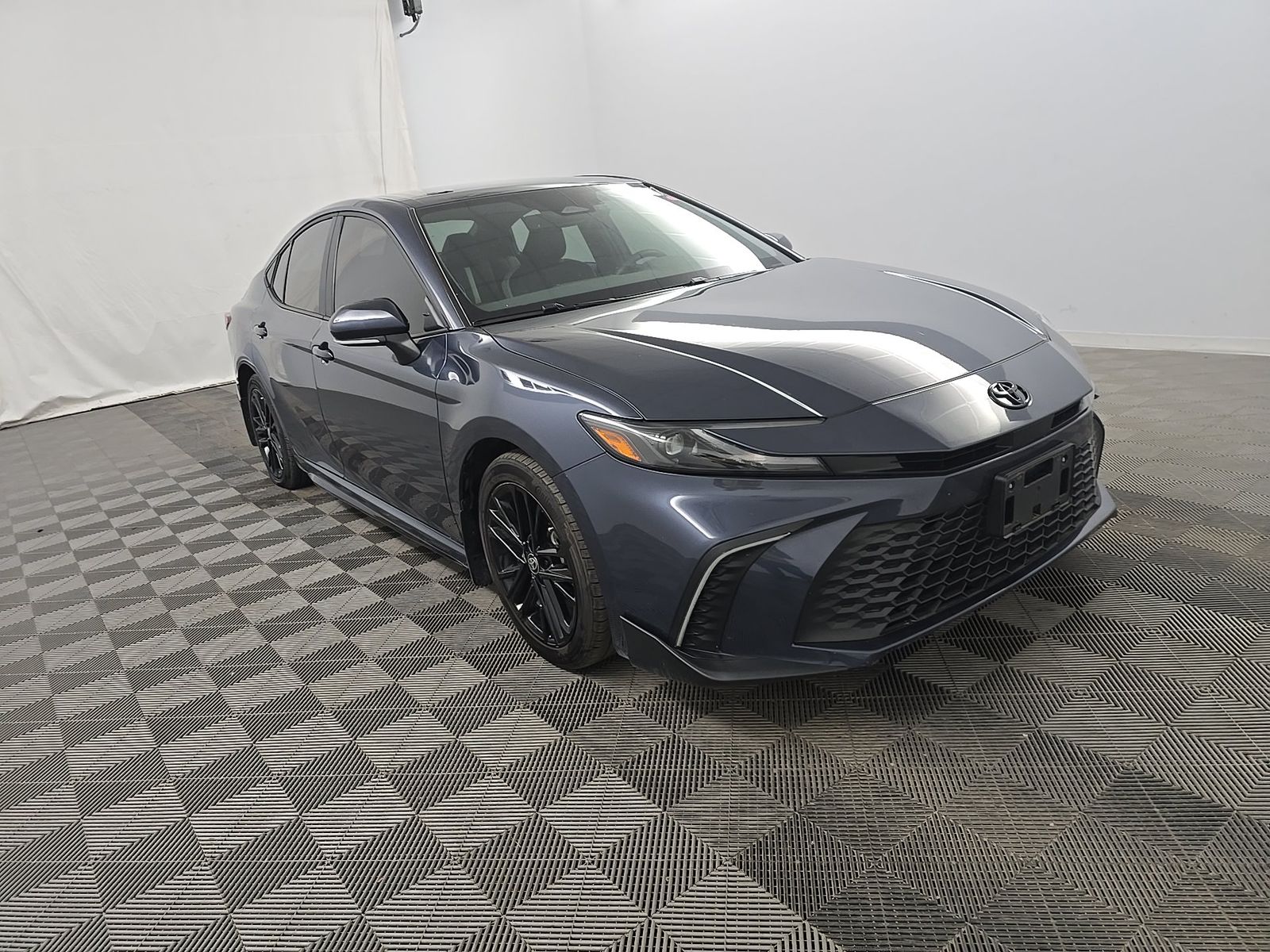 TOYOTA CAMRY - 4