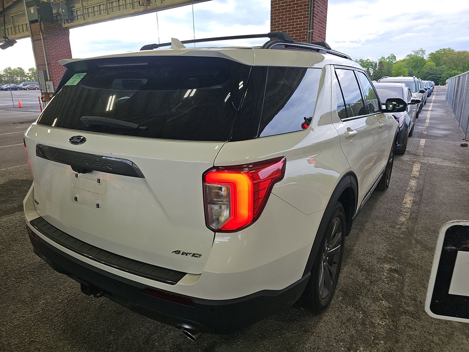 FORD EXPLORER - 5