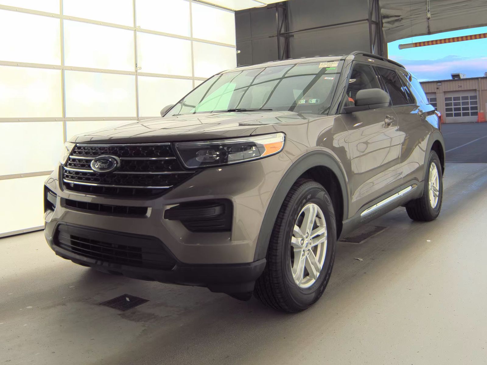 FORD EXPLORER - 1