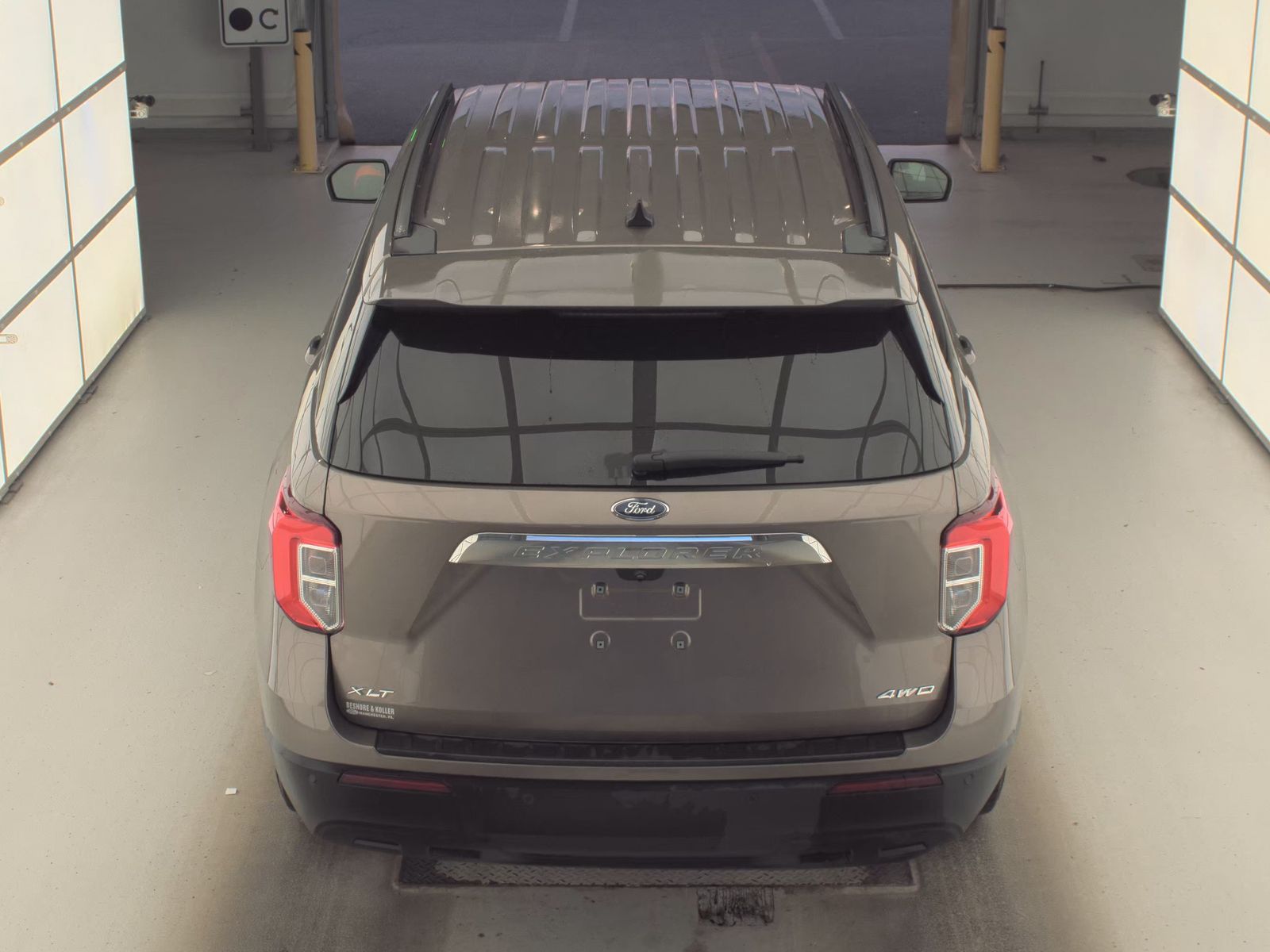 FORD EXPLORER - 7