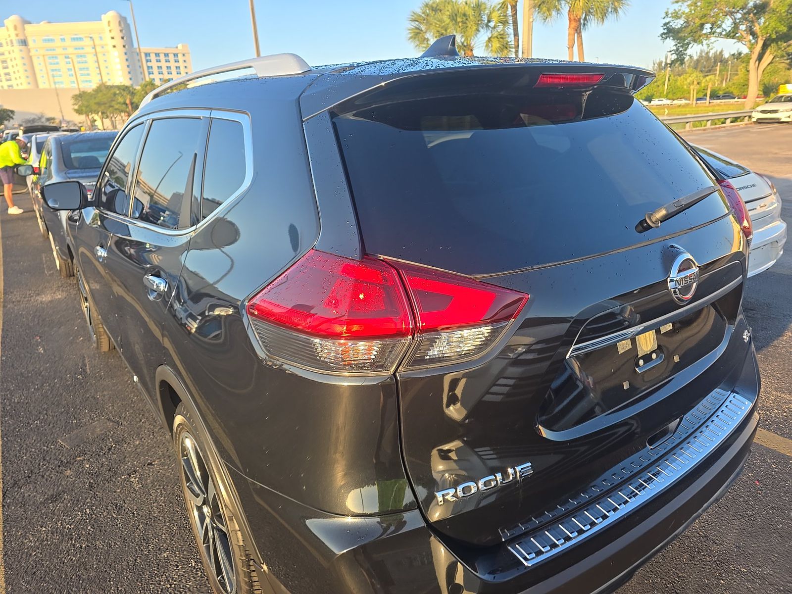 2018 Nissan Rogue SL FWD