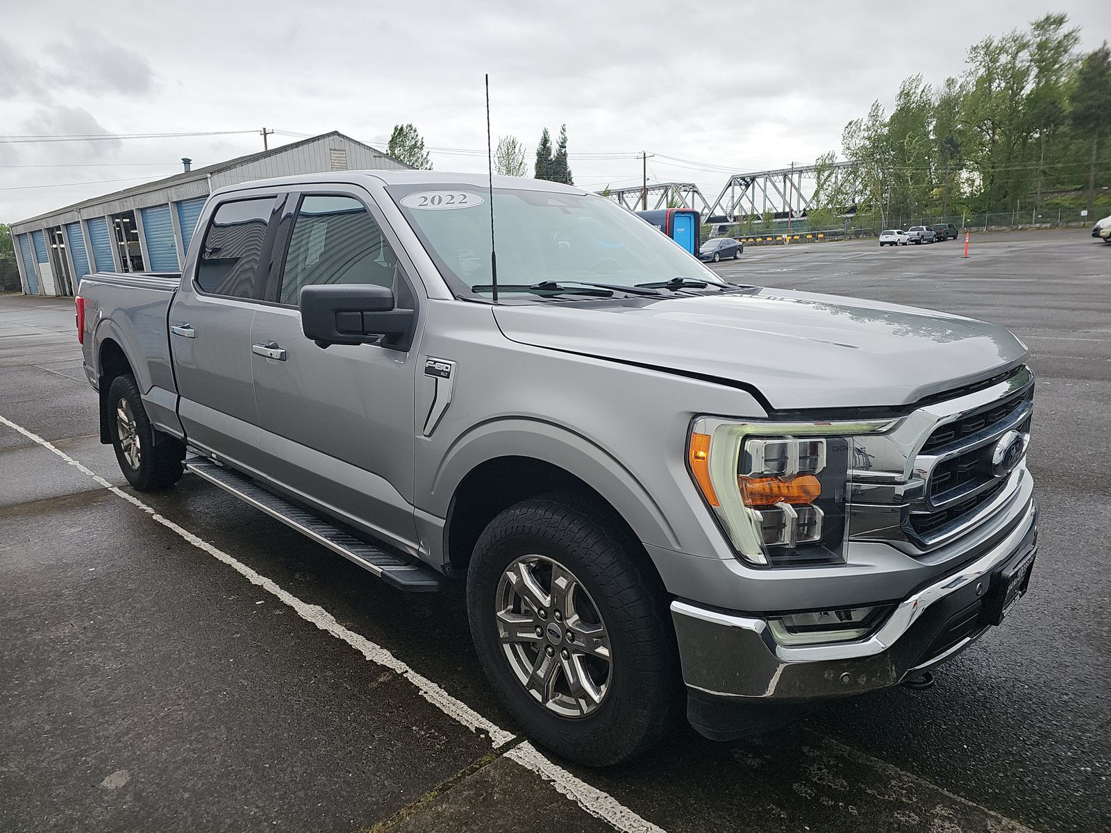 FORD F-150 - 4