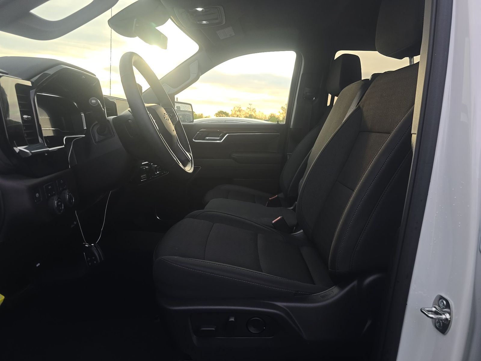 2025 Chevrolet Silverado 1500 LT AWD