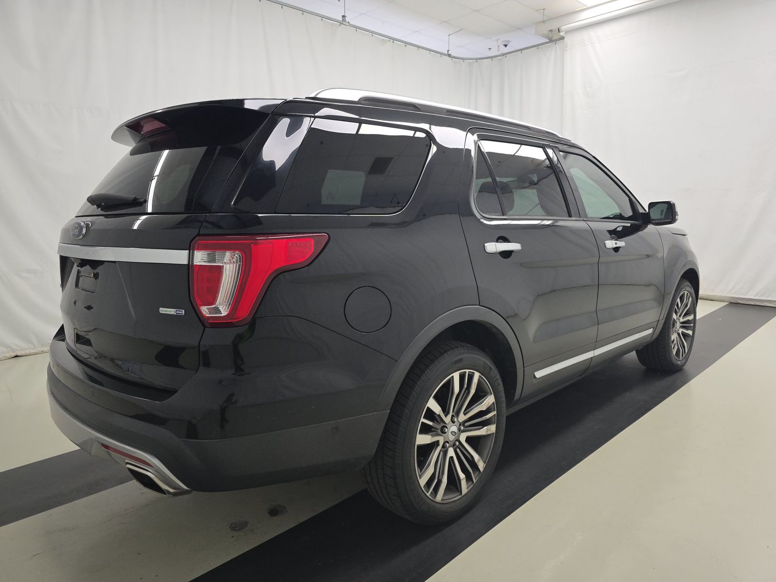 FORD EXPLORER - 5