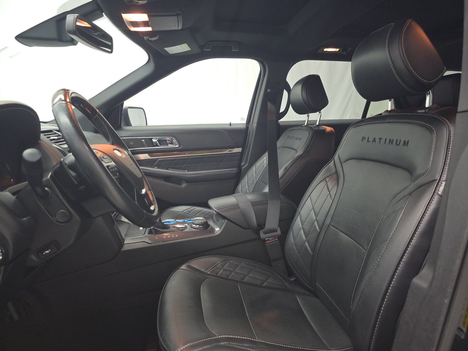 FORD EXPLORER - 8