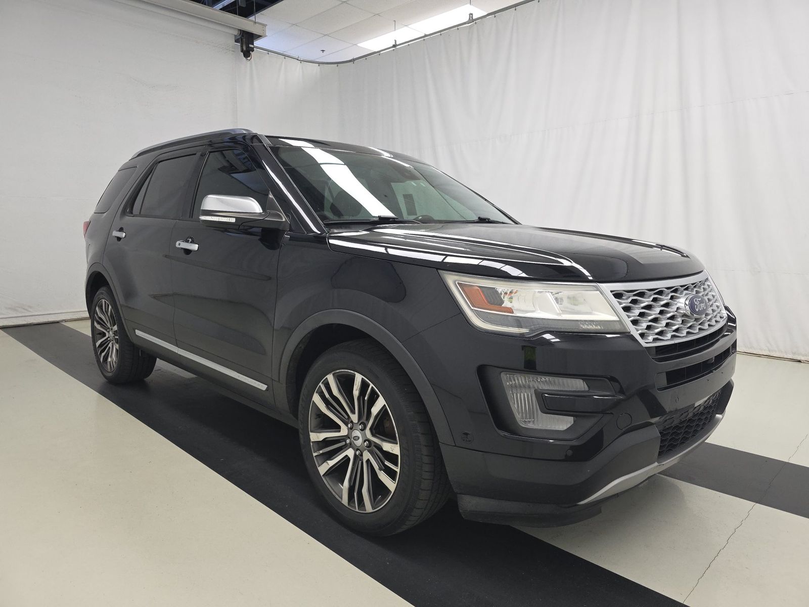 FORD EXPLORER - 4
