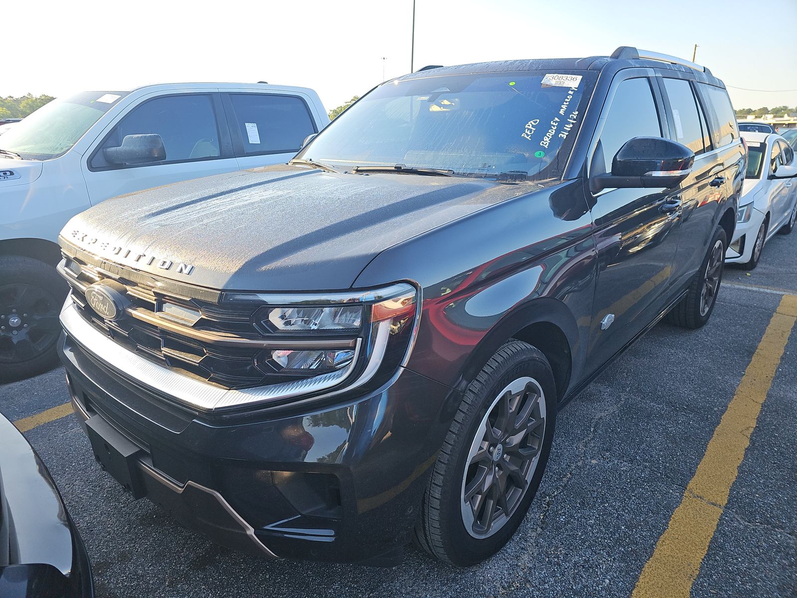 FORD EXPEDITION - 1