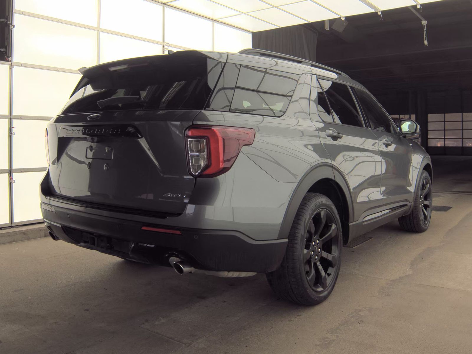 FORD EXPLORER - 6