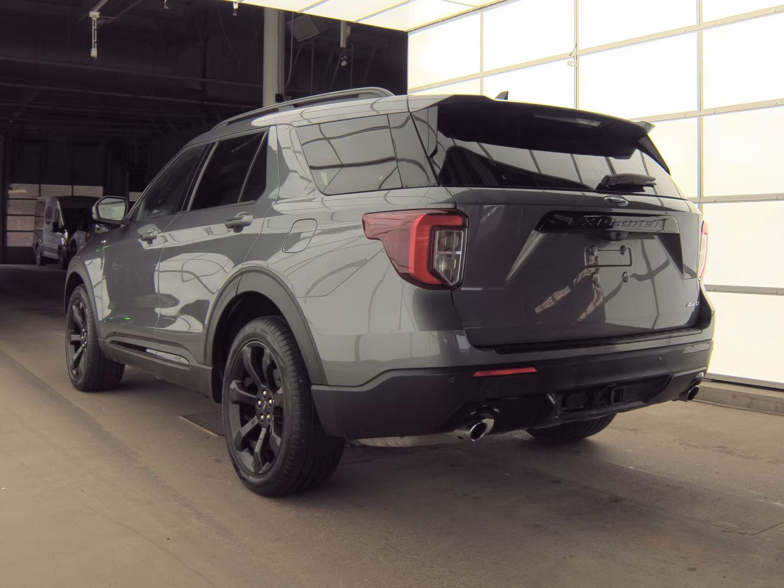 FORD EXPLORER - 9
