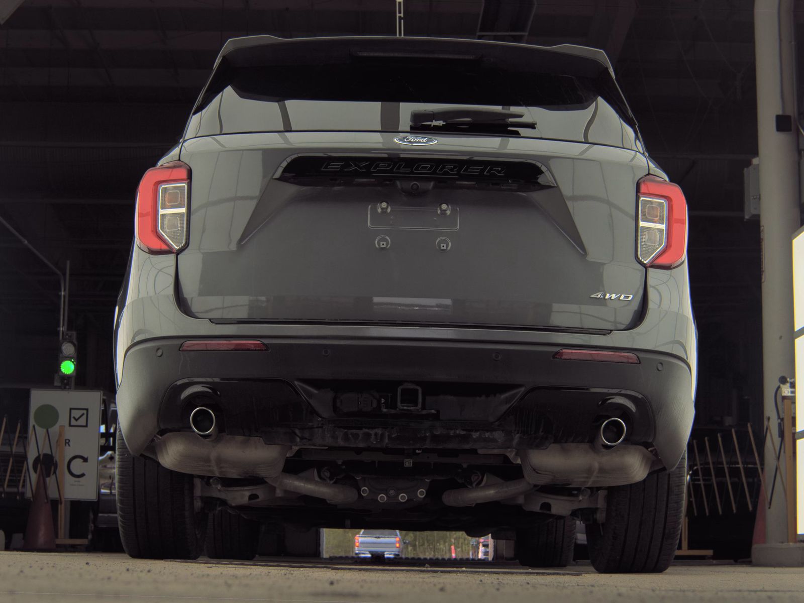FORD EXPLORER - 8