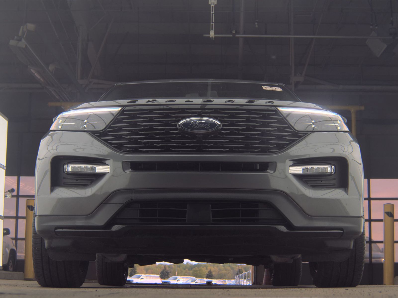 FORD EXPLORER - 4