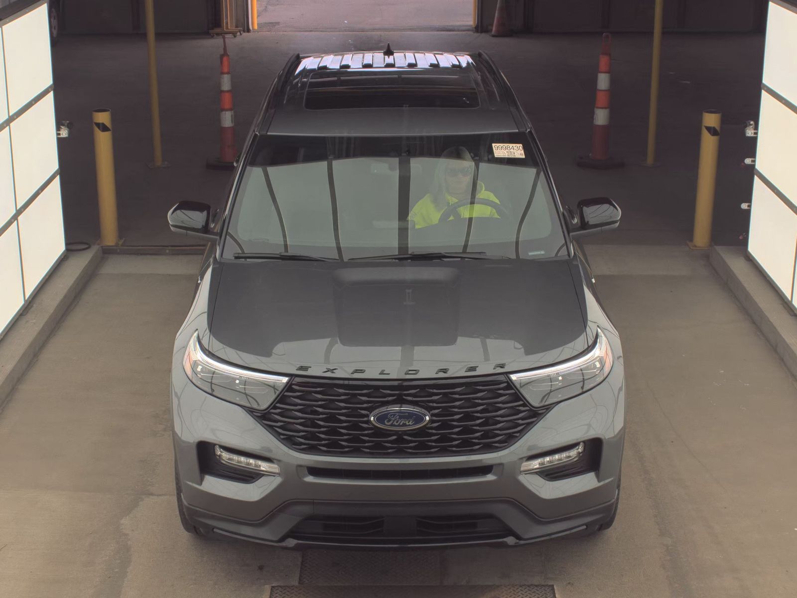 FORD EXPLORER - 3