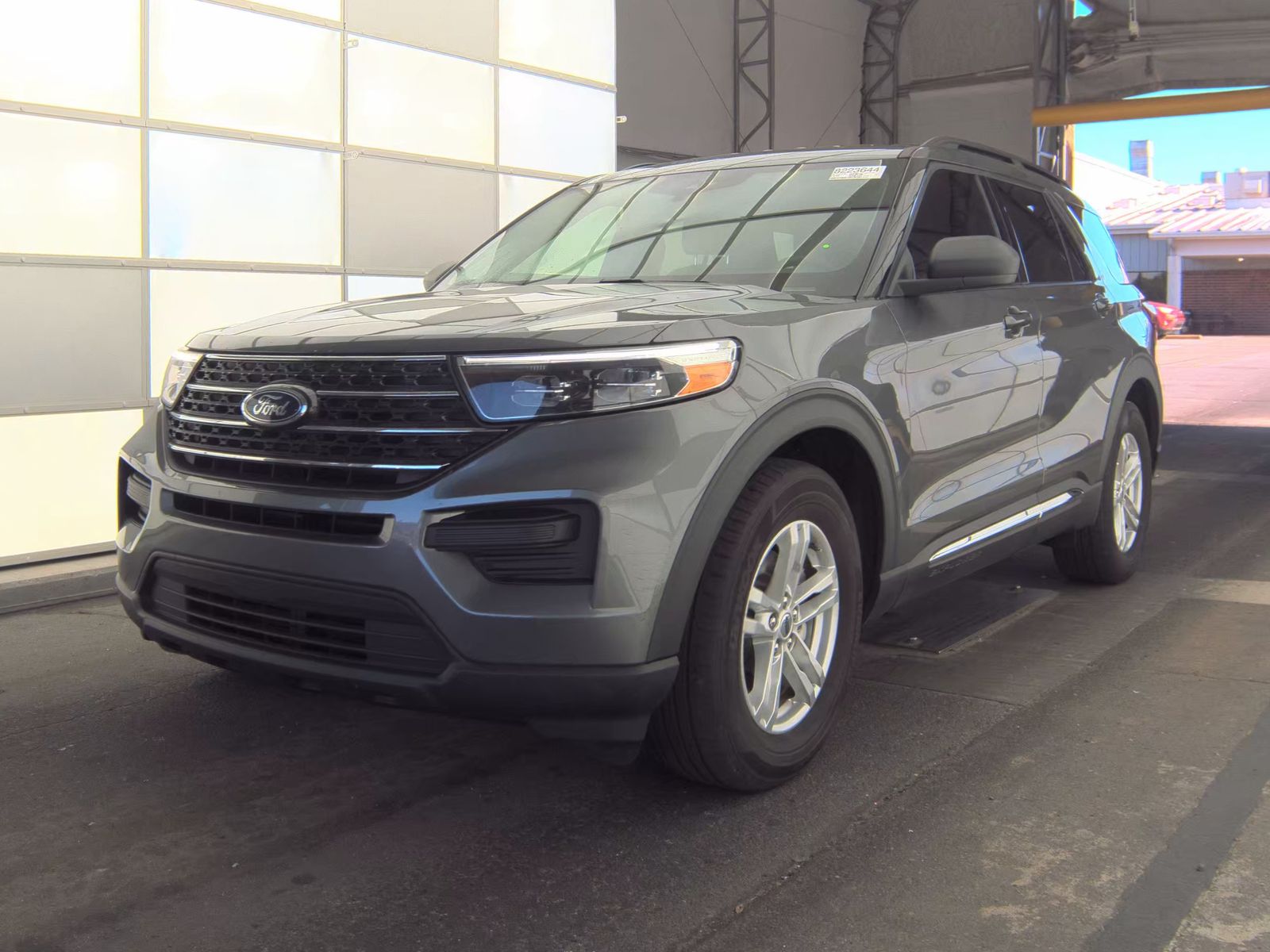 FORD EXPLORER - 1