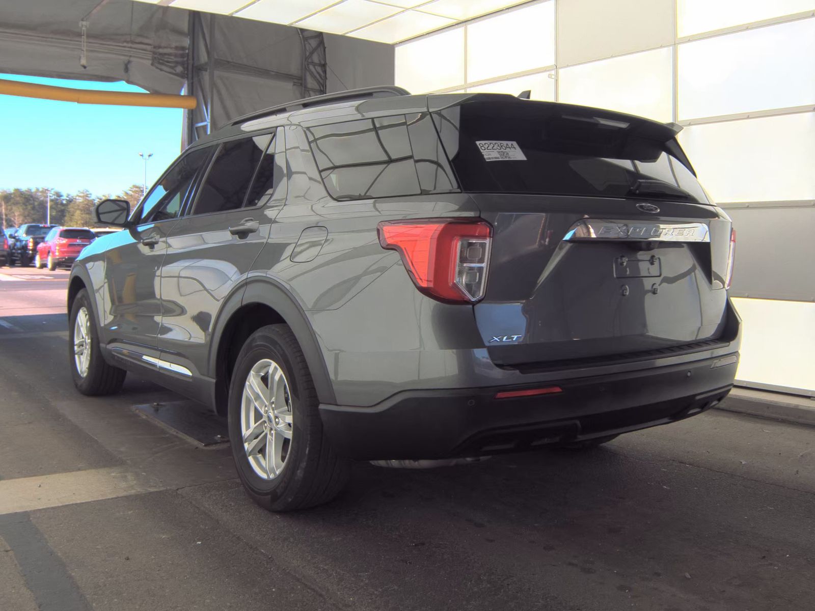 FORD EXPLORER - 9