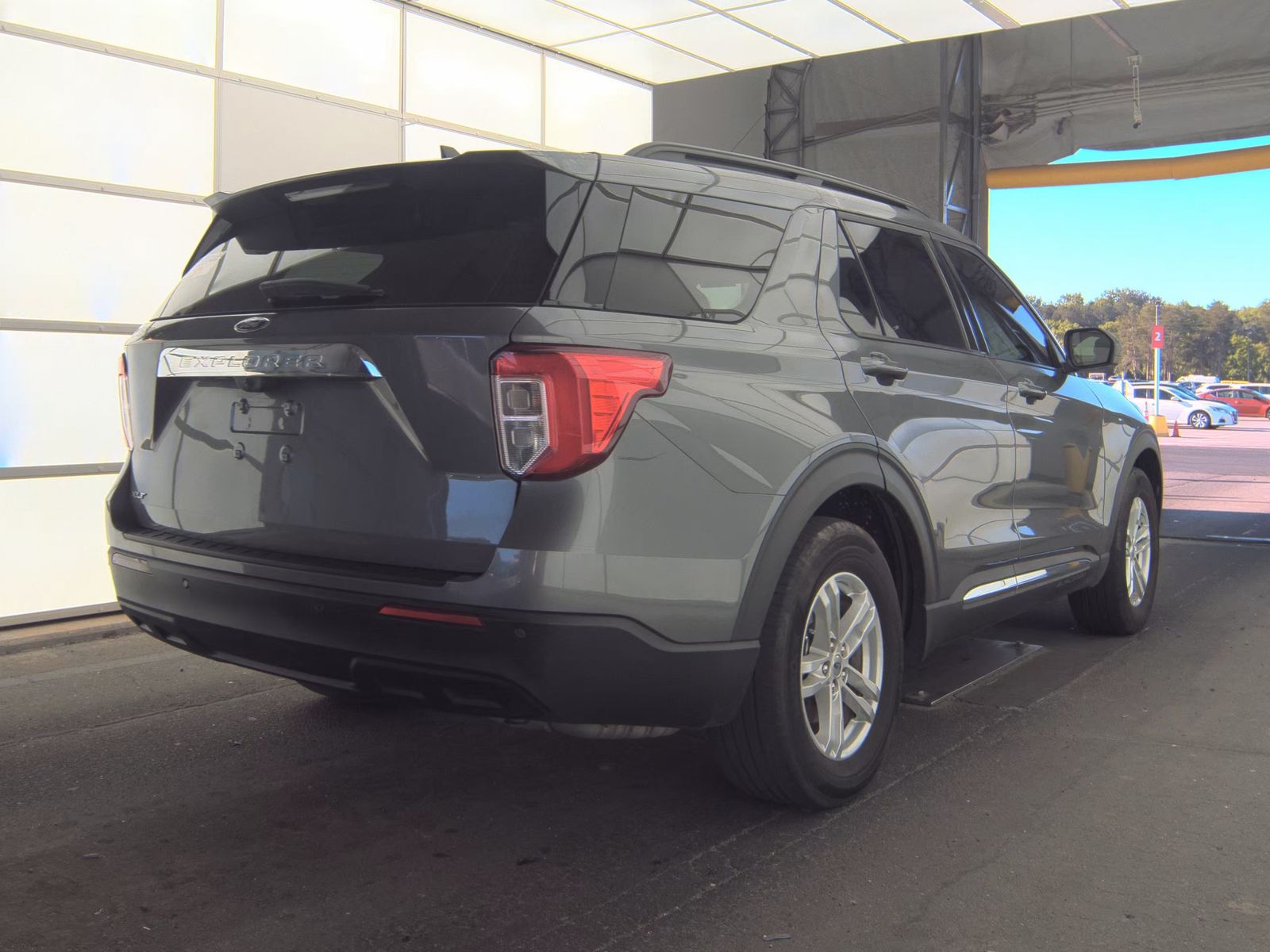 FORD EXPLORER - 6