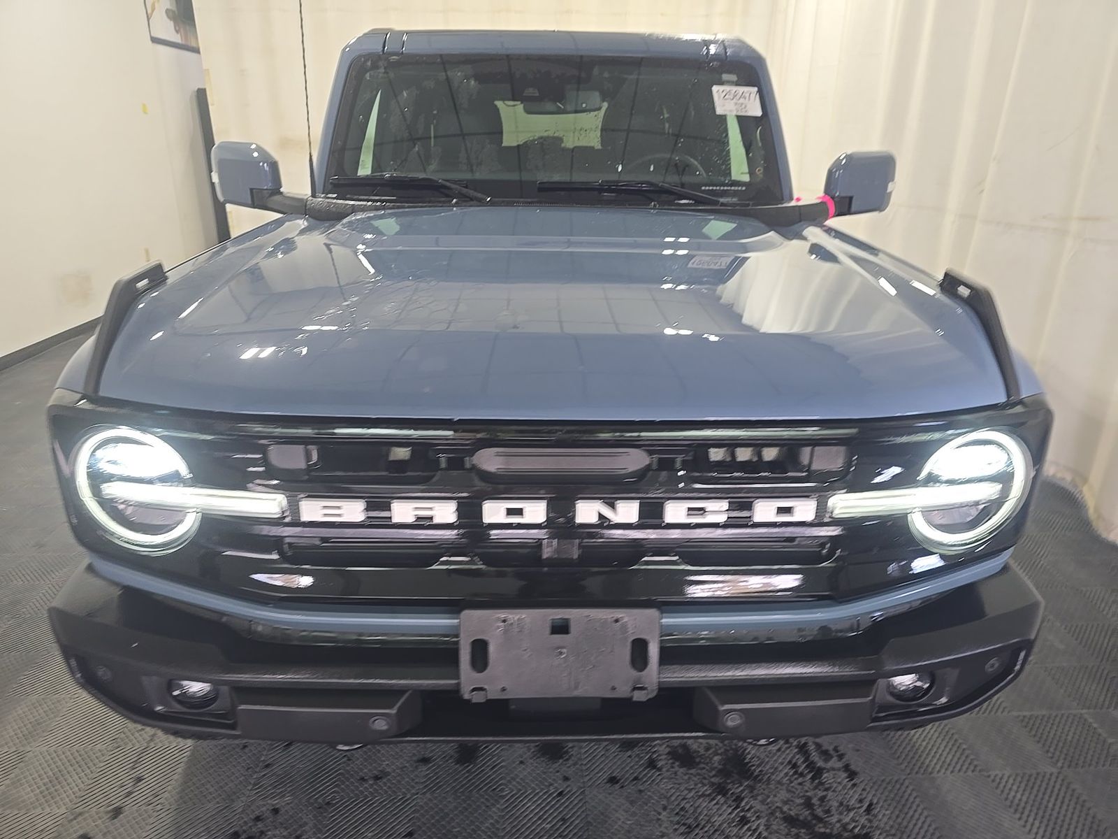 FORD BRONCO - 3