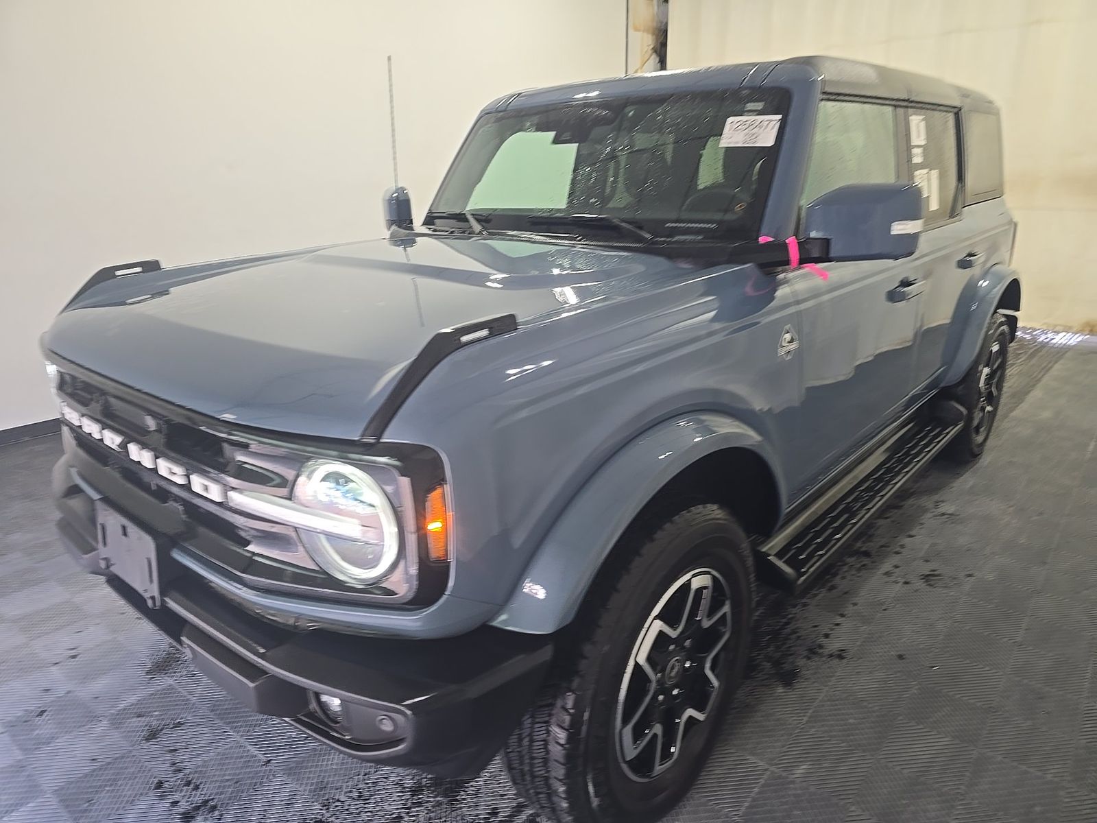 FORD BRONCO - 1